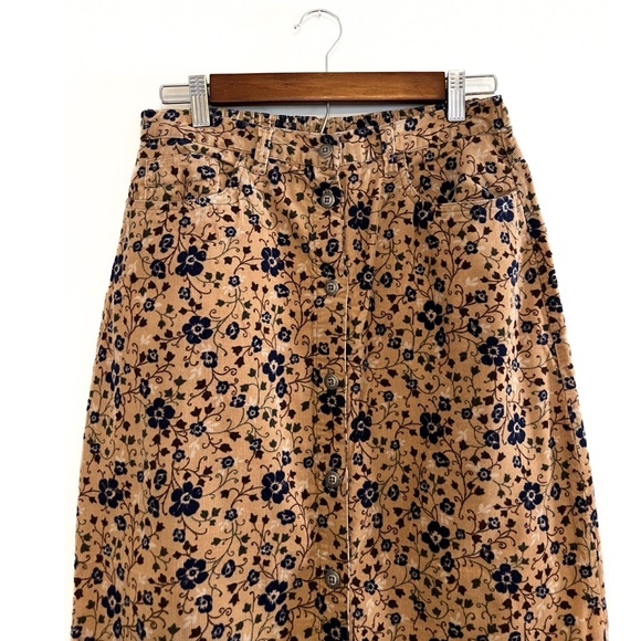 Vintage Corduroy Skirt - Picture 4 of 6